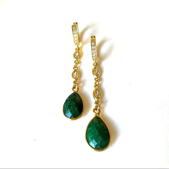 Emerald long drop earrings on gold hoops - Picture 3 of 6